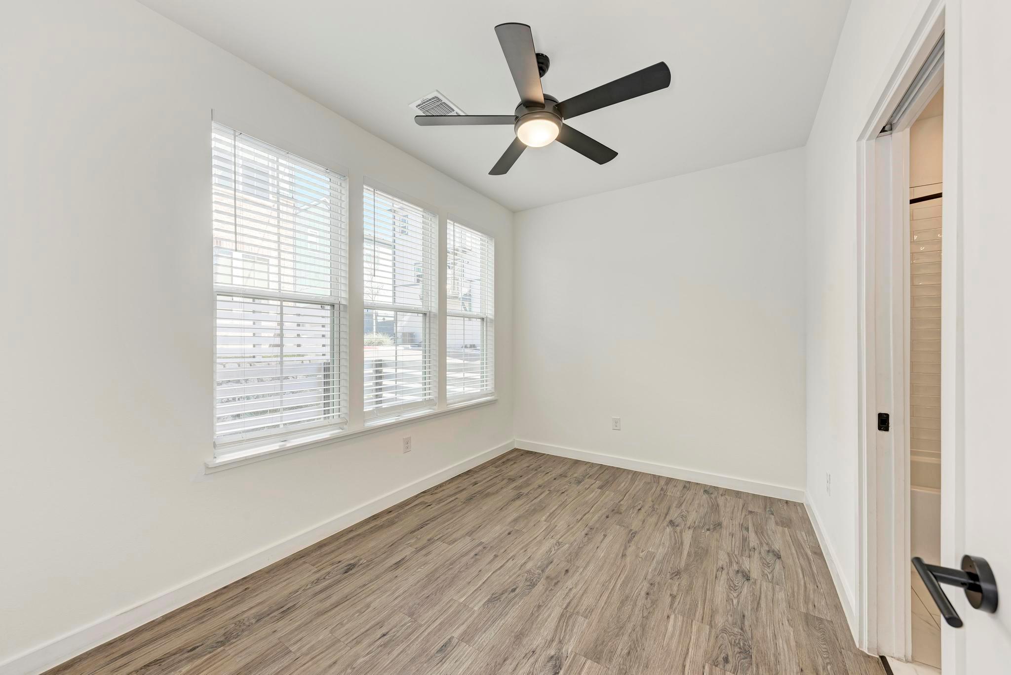 3809 Valley View Rd 14 Property Photo 11