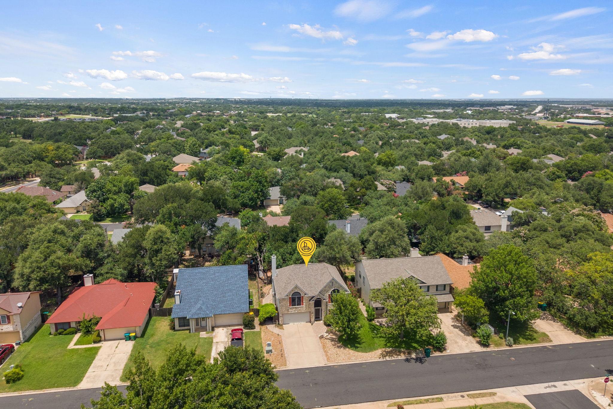 1901 Lobelia Dr Property Photo 35