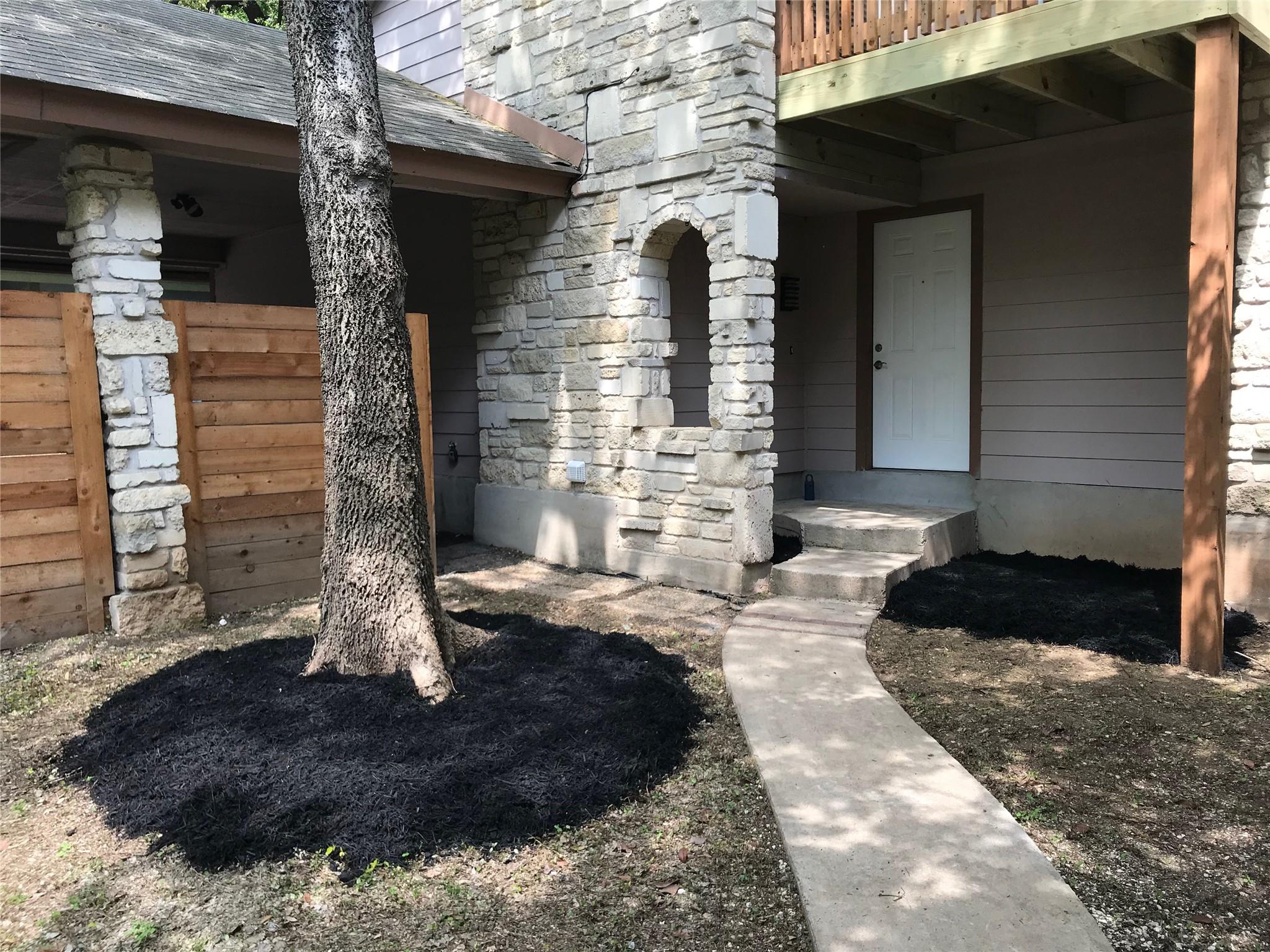 1712 Cinnamon Path #a Property Photo 1