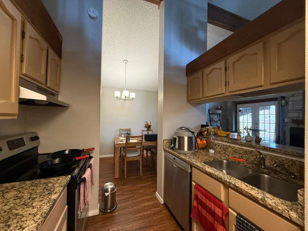1712 Cinnamon Path #a Property Photo 6