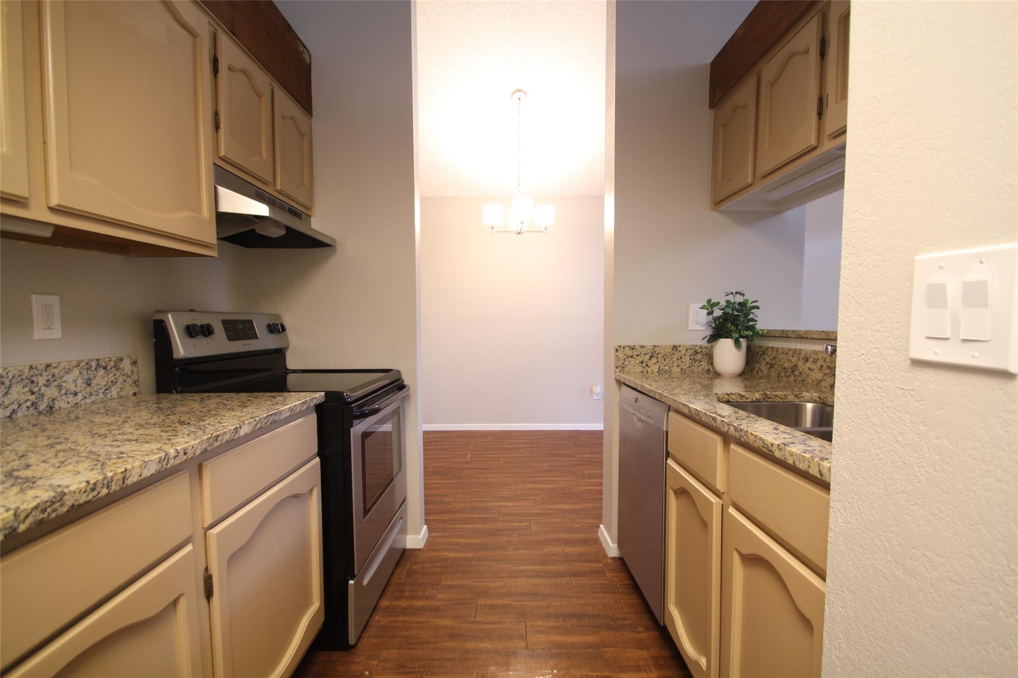 1712 Cinnamon Path #a Property Photo 15