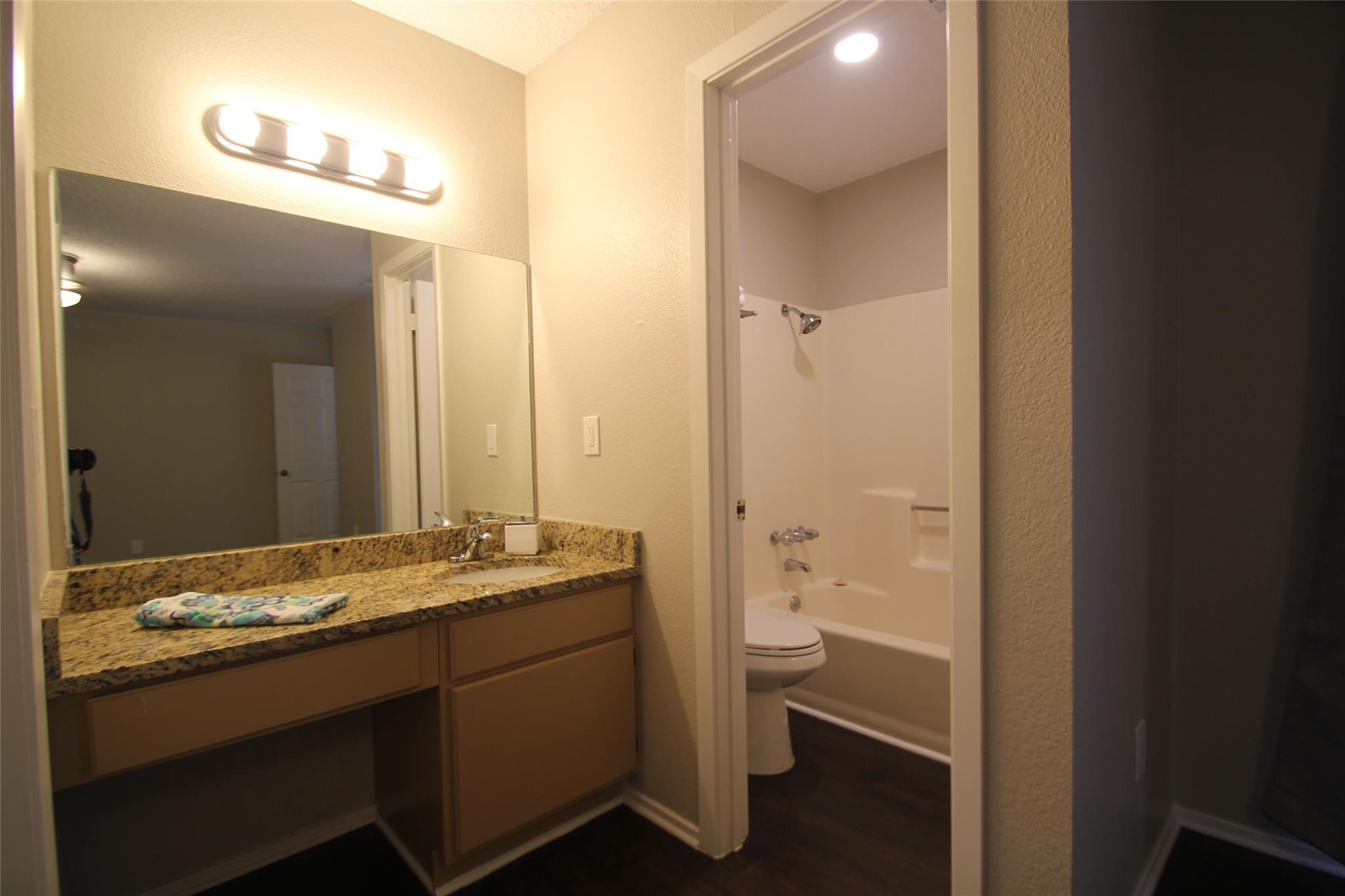 1712 Cinnamon Path #a Property Photo 27