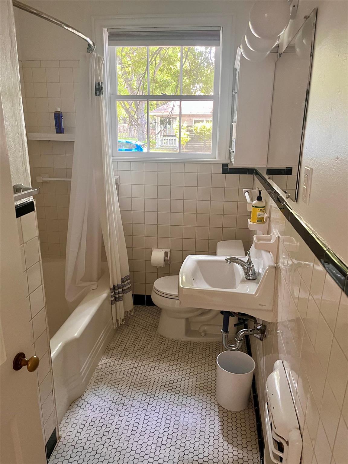1610 Eva St Property Photo 20