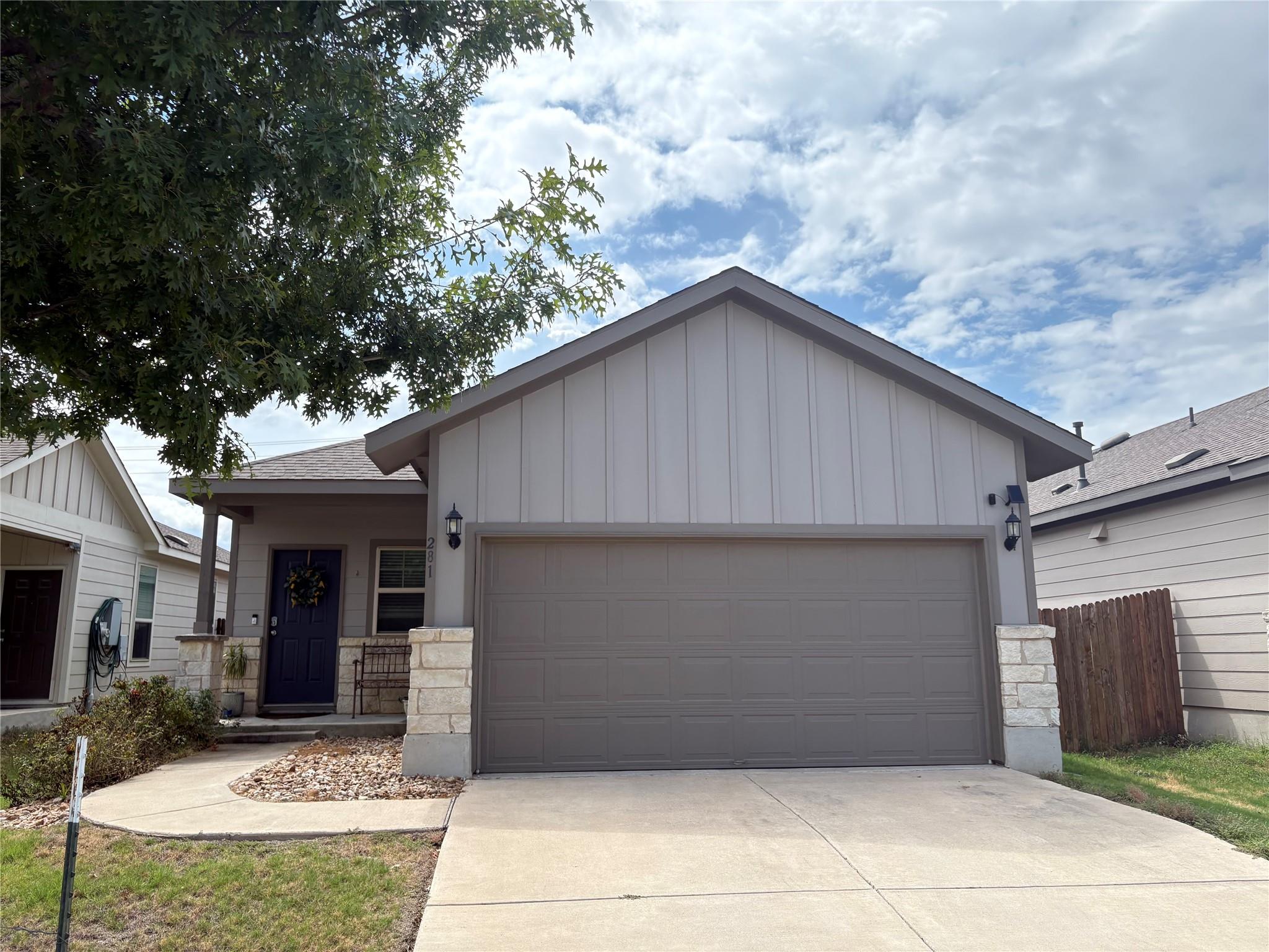 281 La Dera Dr Property Photo 1