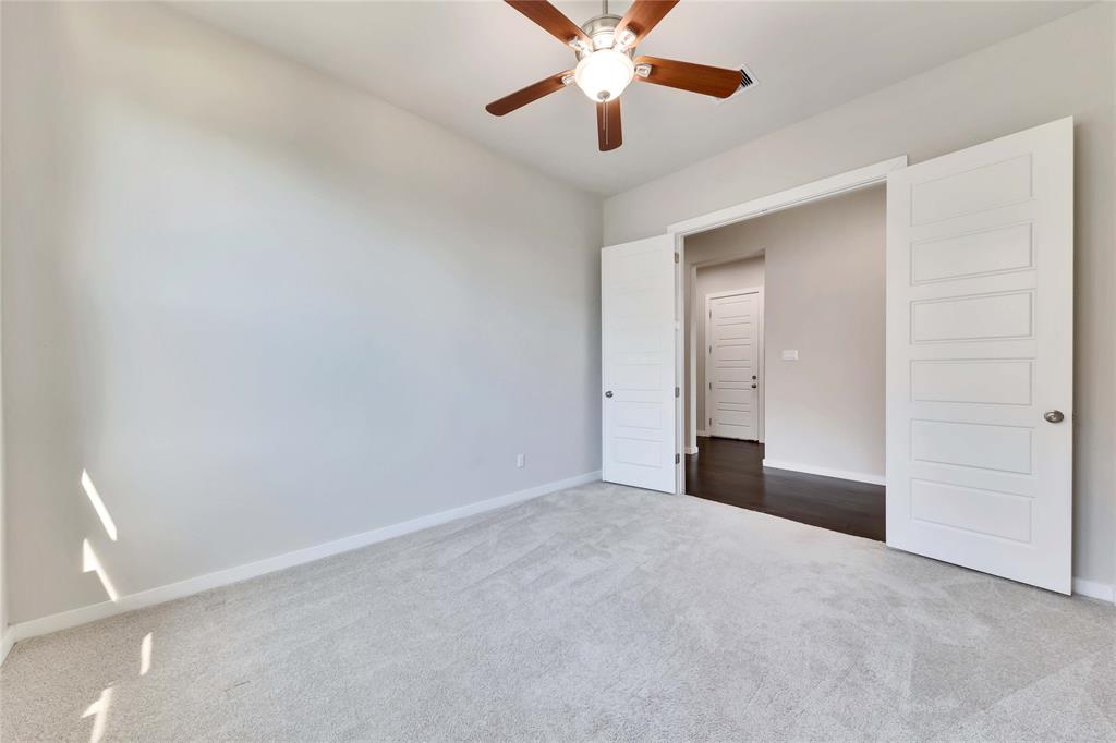 576 Dayridge Dr Property Photo 4