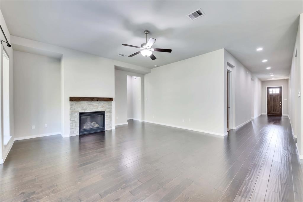 576 Dayridge Dr Property Photo 18
