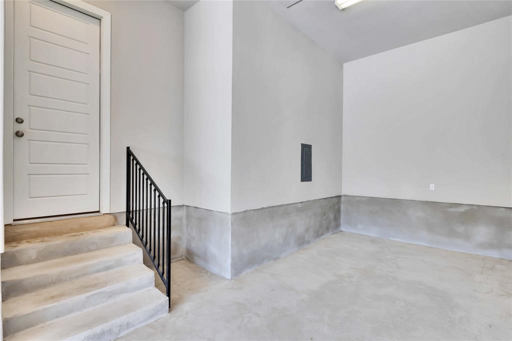 576 Dayridge Dr Property Photo 30