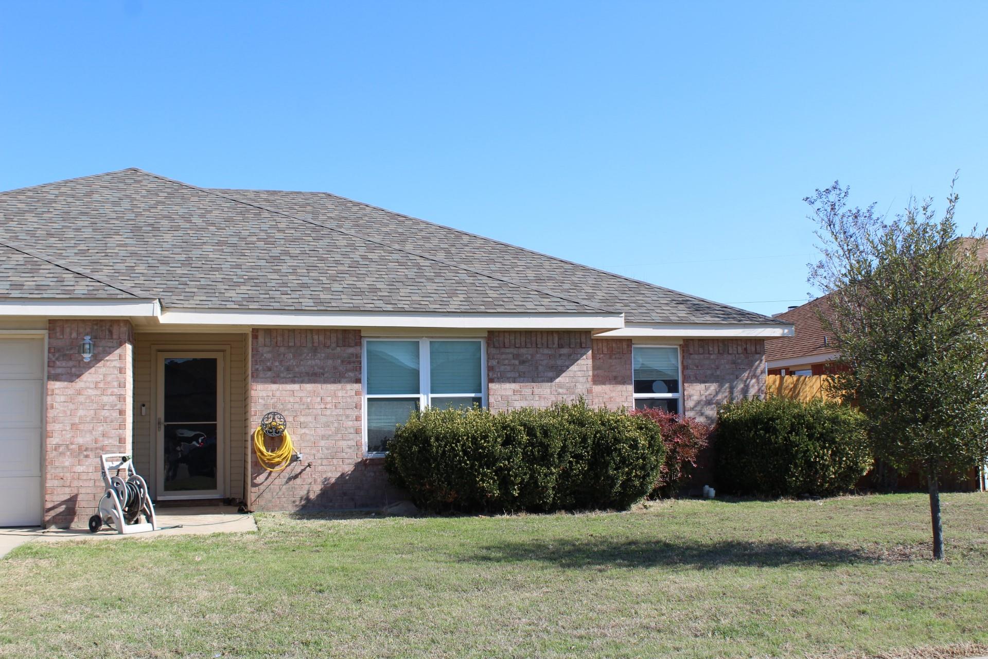 2611 Larissa DR Property Photo 1