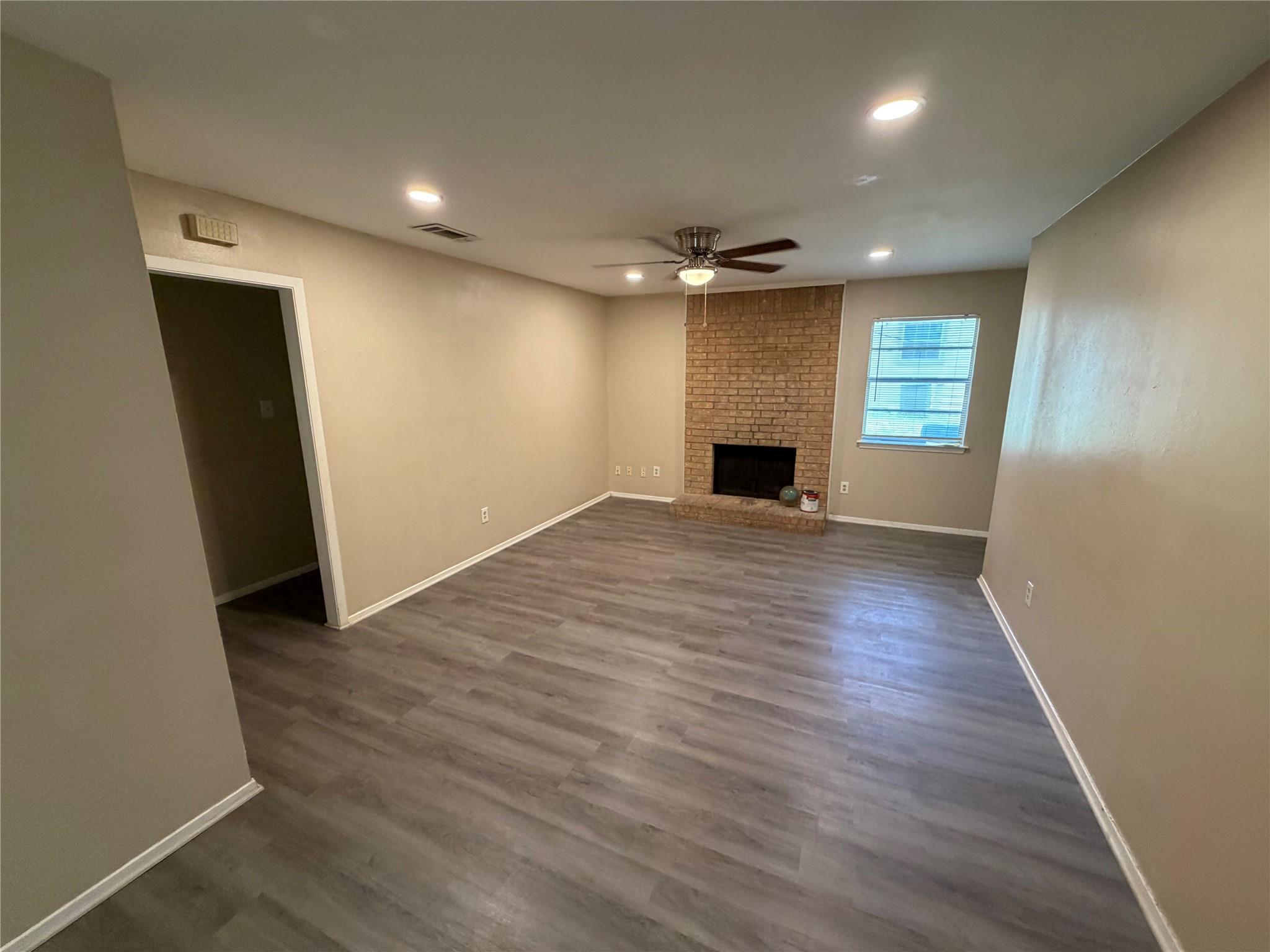 6904 Millrace Dr #b Property Photo 4