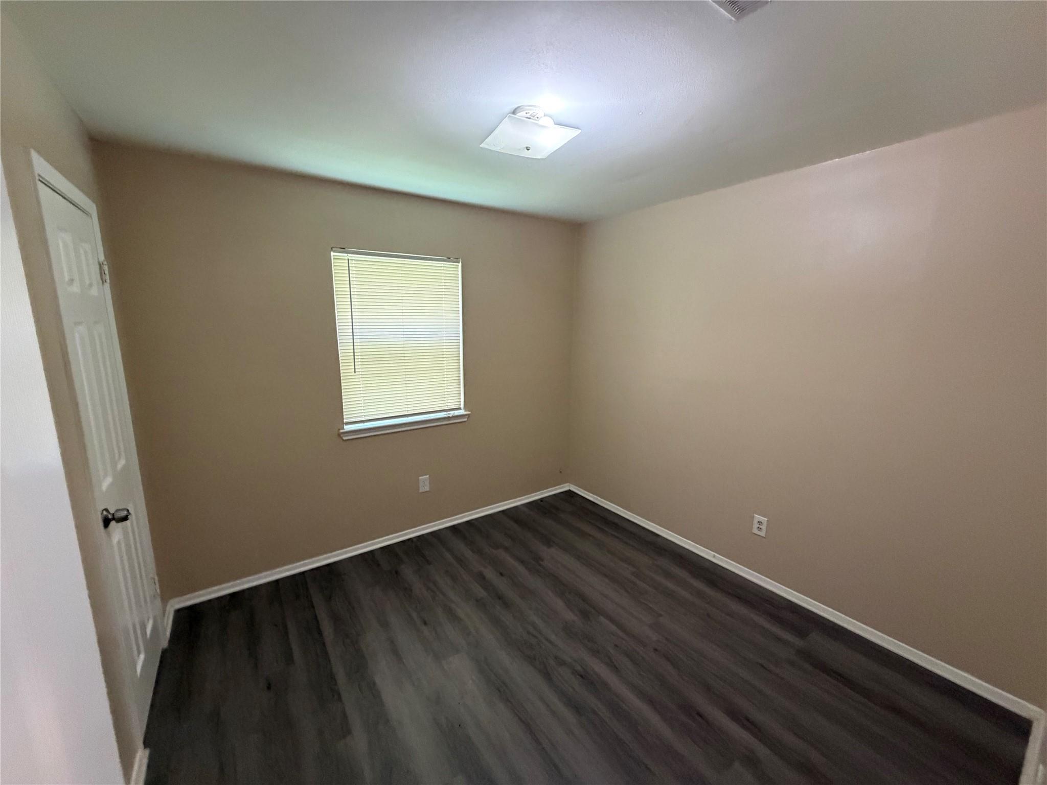 6904 Millrace Dr #b Property Photo 9