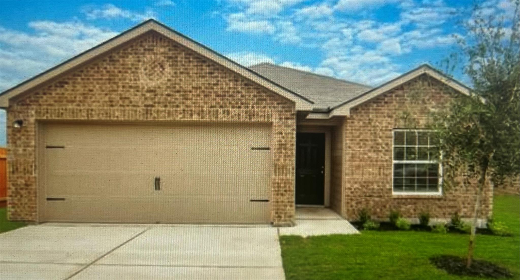 113 Maywood Ln Property Photo