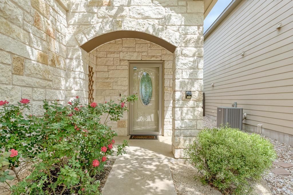 10617 Portico Ln Property Photo 2