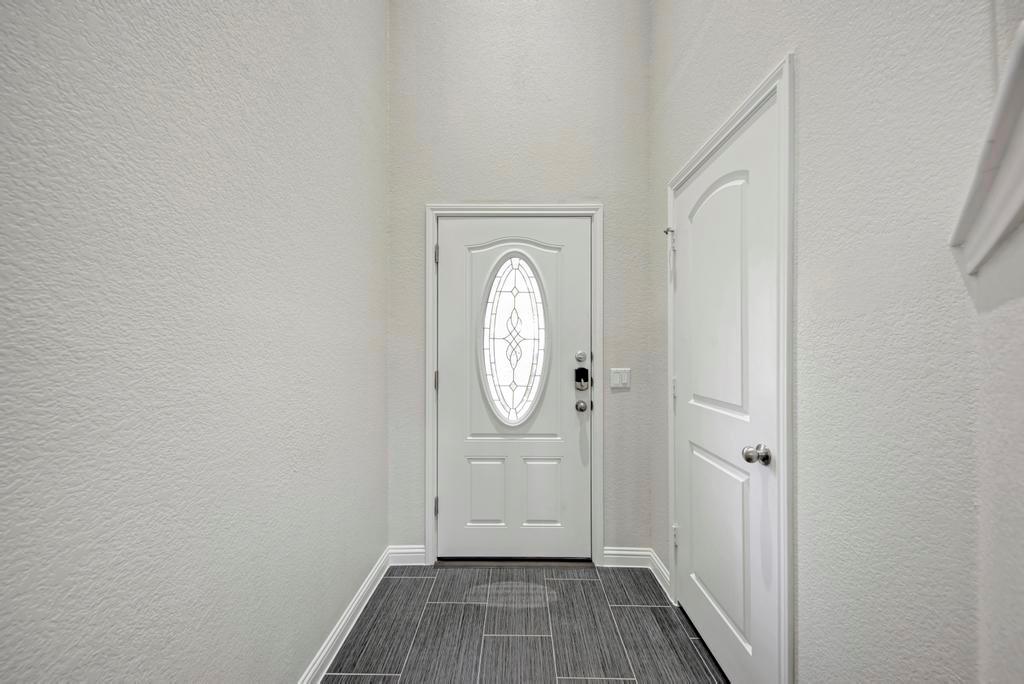 10617 Portico Ln Property Photo 4