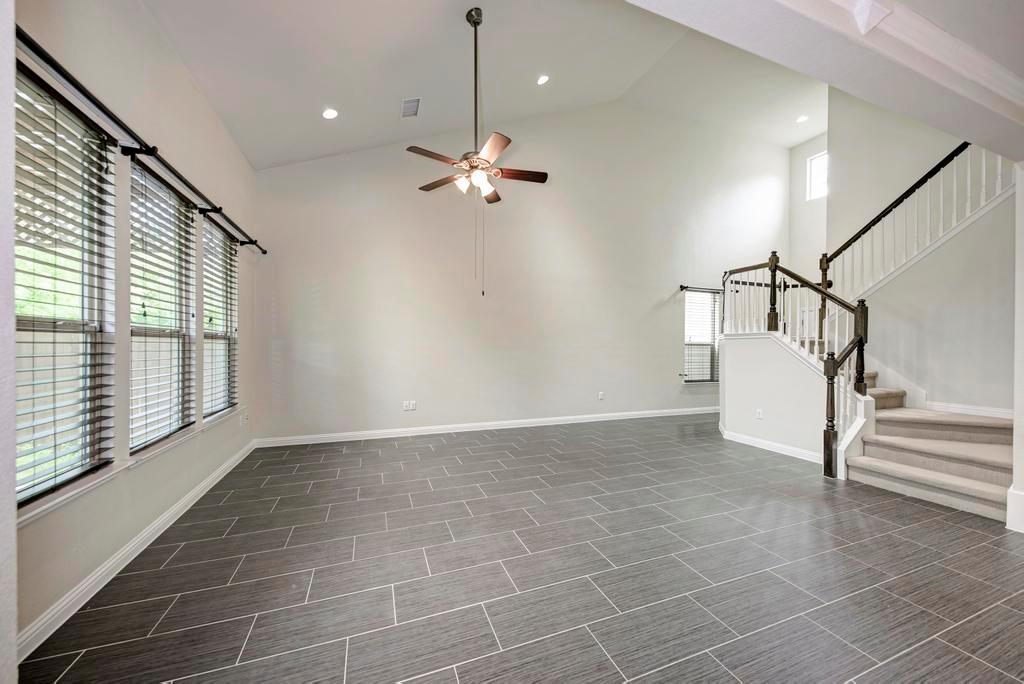 10617 Portico Ln Property Photo 7