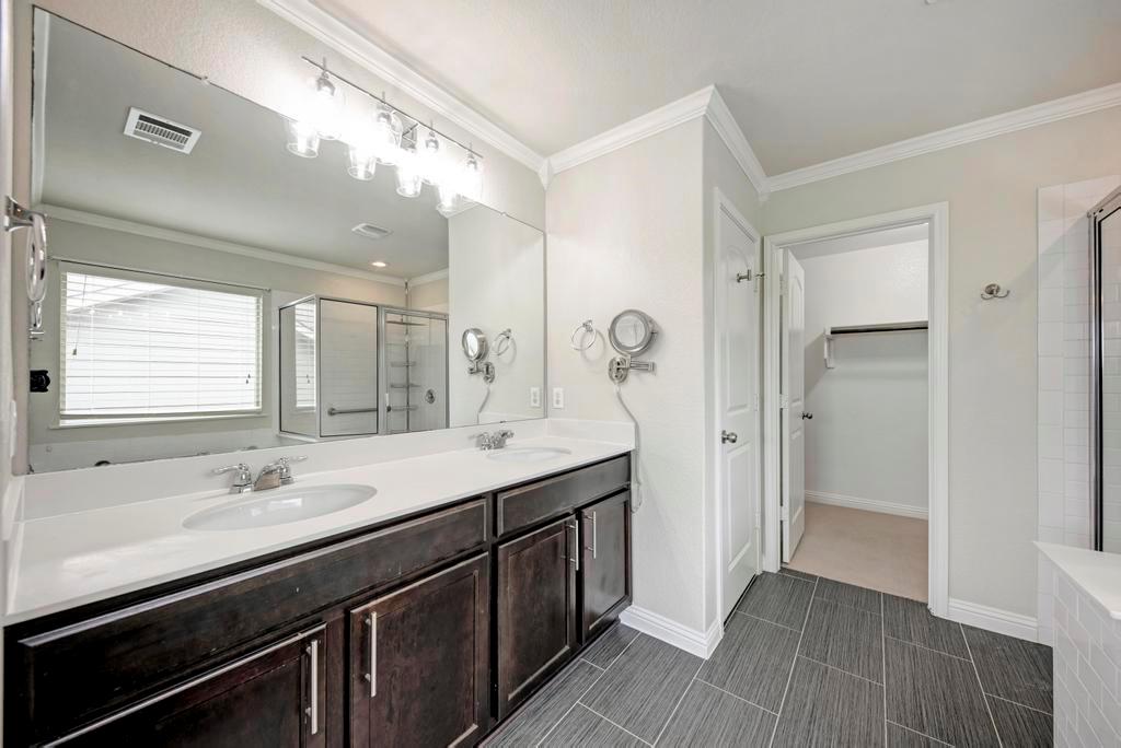 10617 Portico Ln Property Photo 17