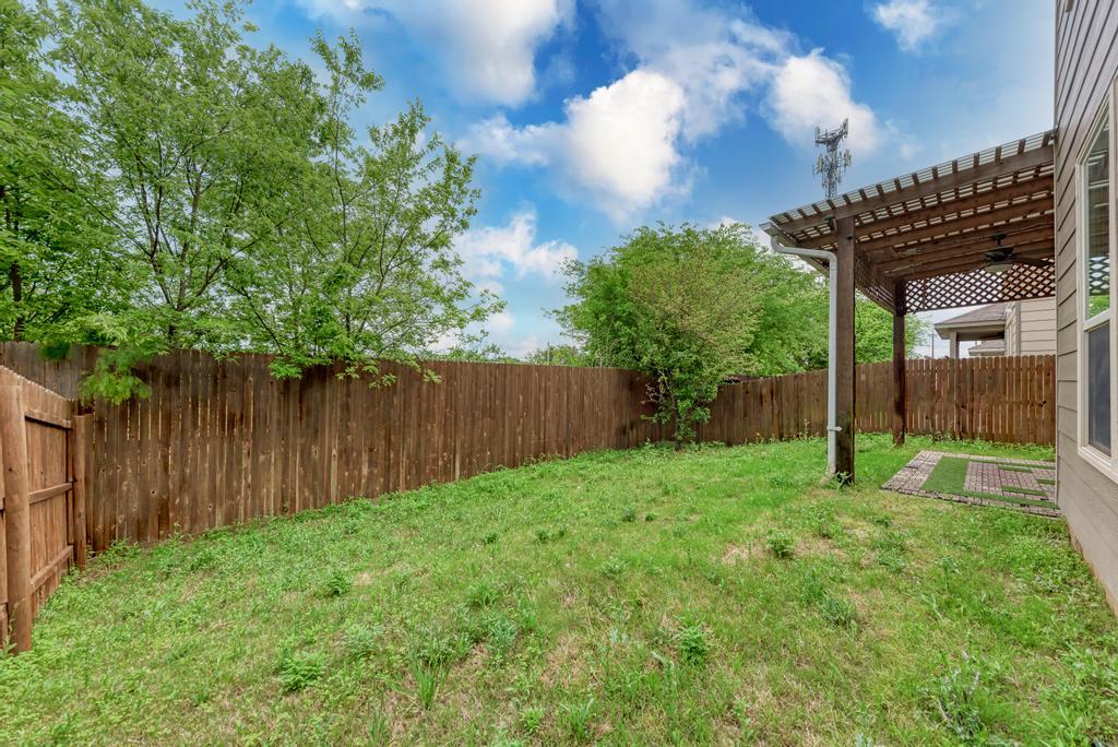 10617 Portico Ln Property Photo 29