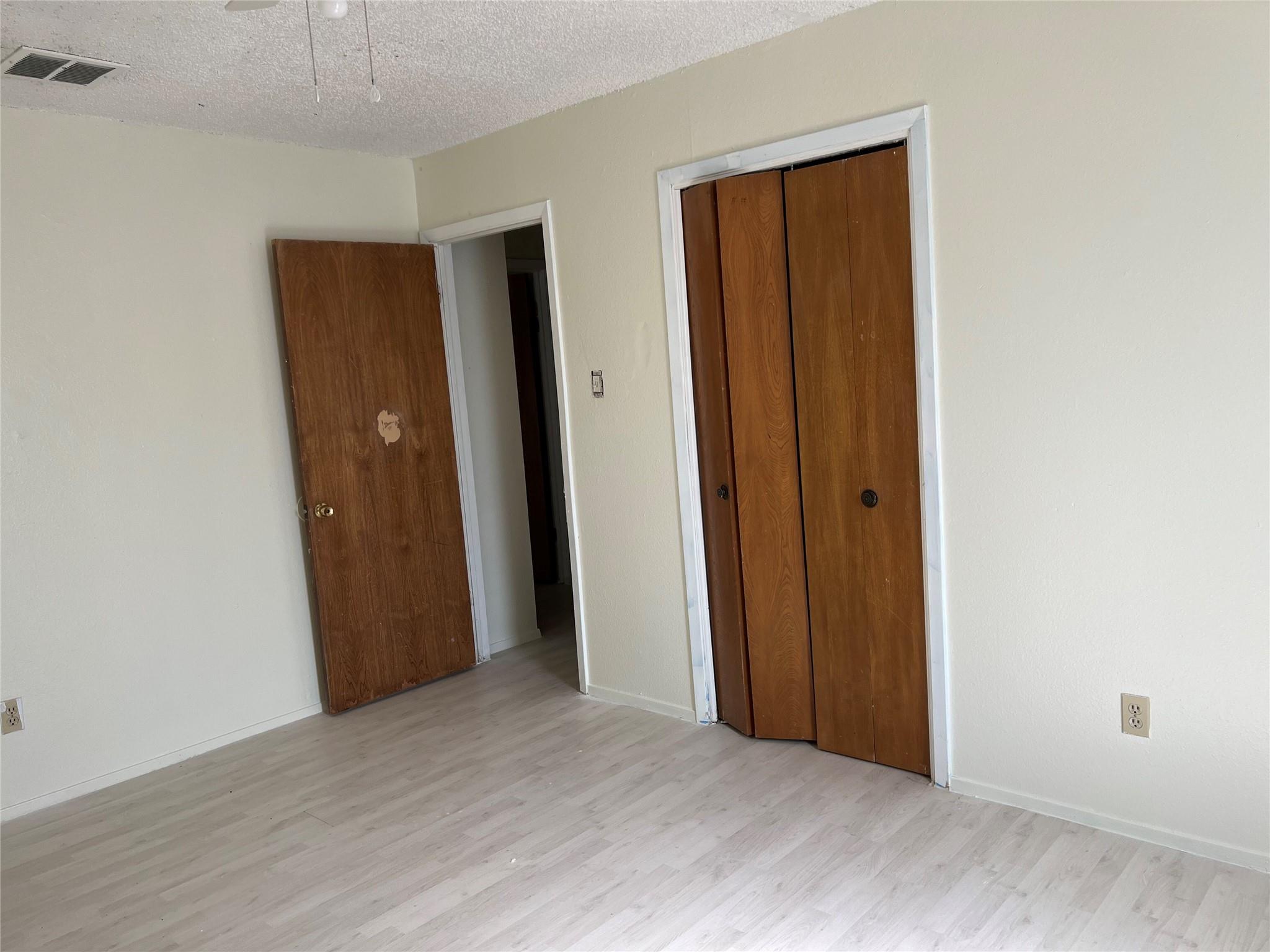 8423 Fathom Cir #b Property Photo 5