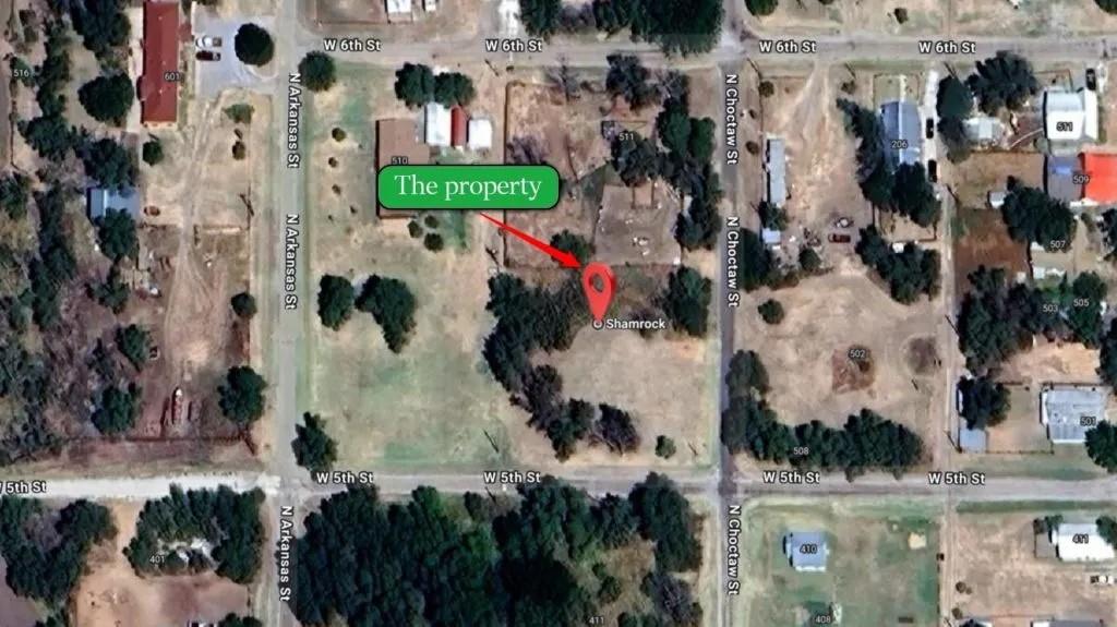 N Choctaw St Property Photo 4