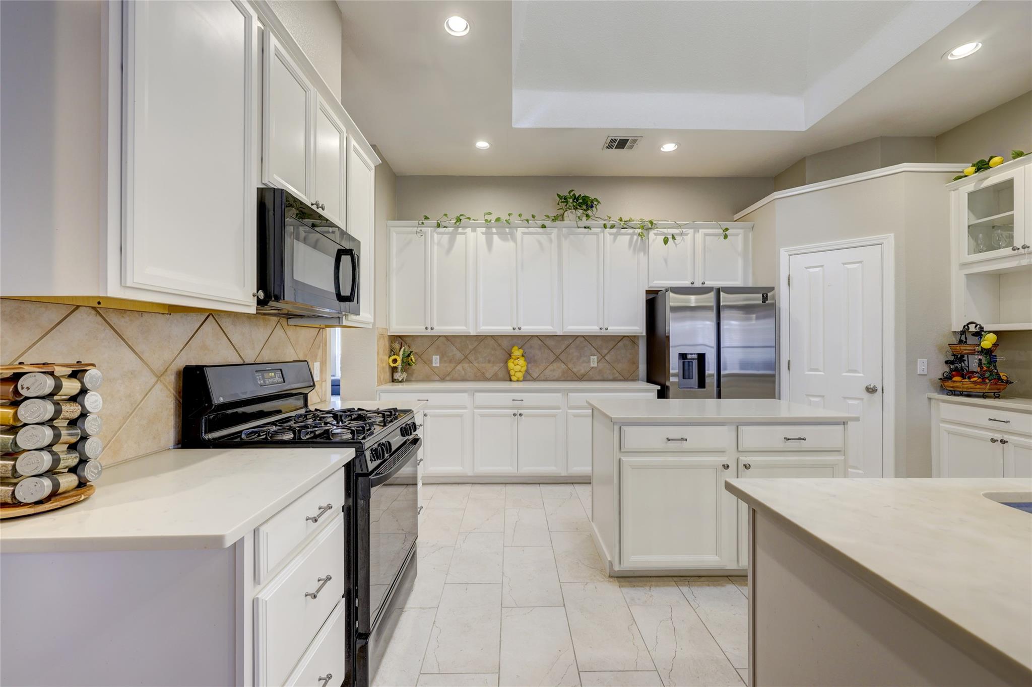 18022 E Newgrange Dr Property Photo 14