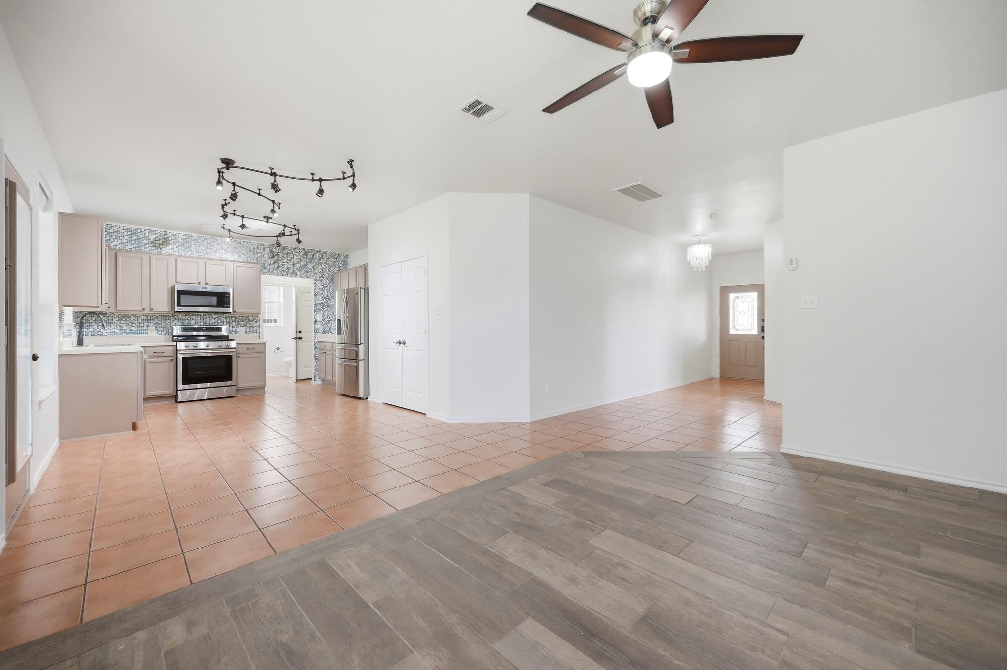 1136 Beechwood Dr Property Photo 11