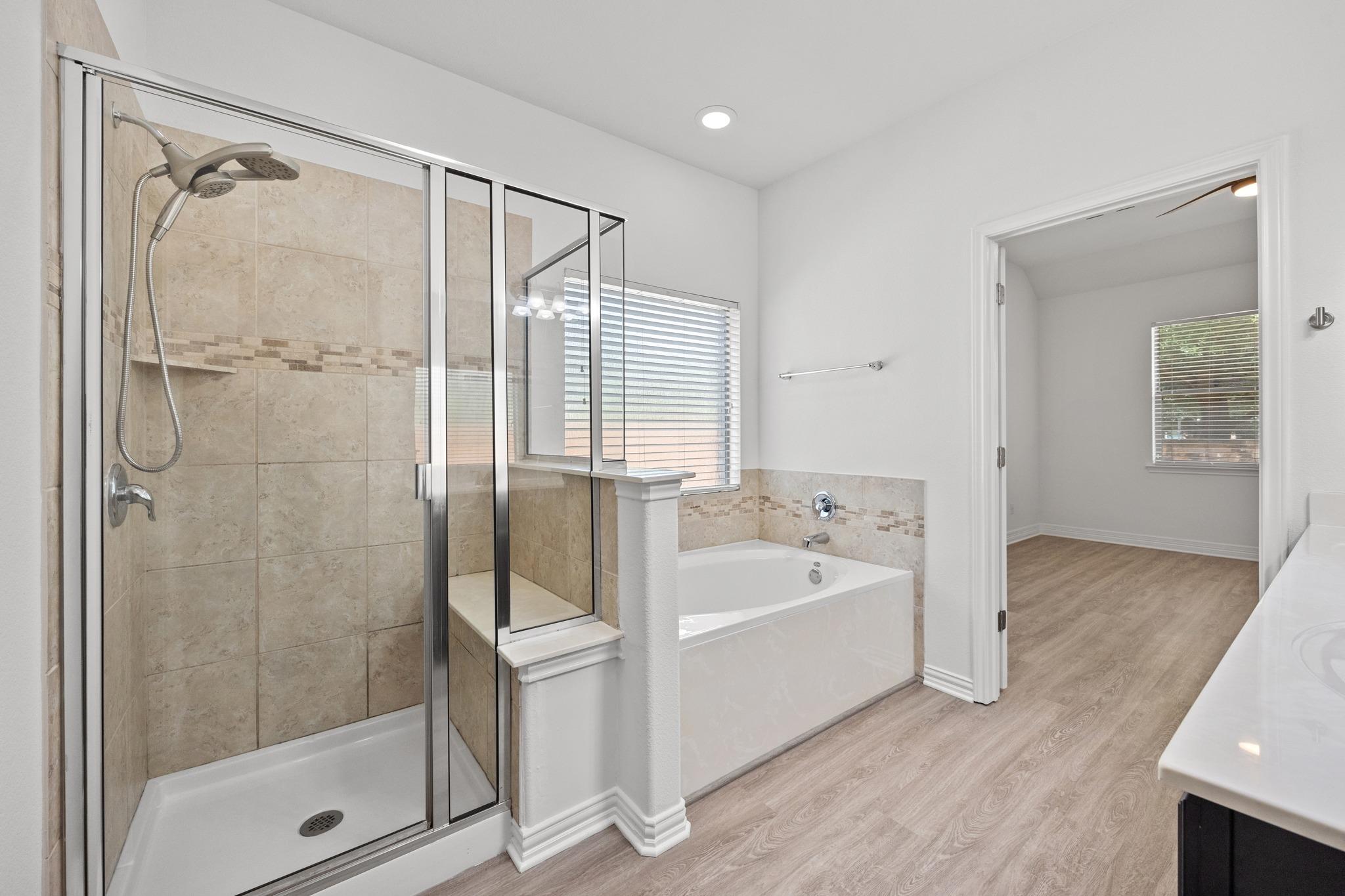 2572 Santa Barbara Loop Property Photo 19