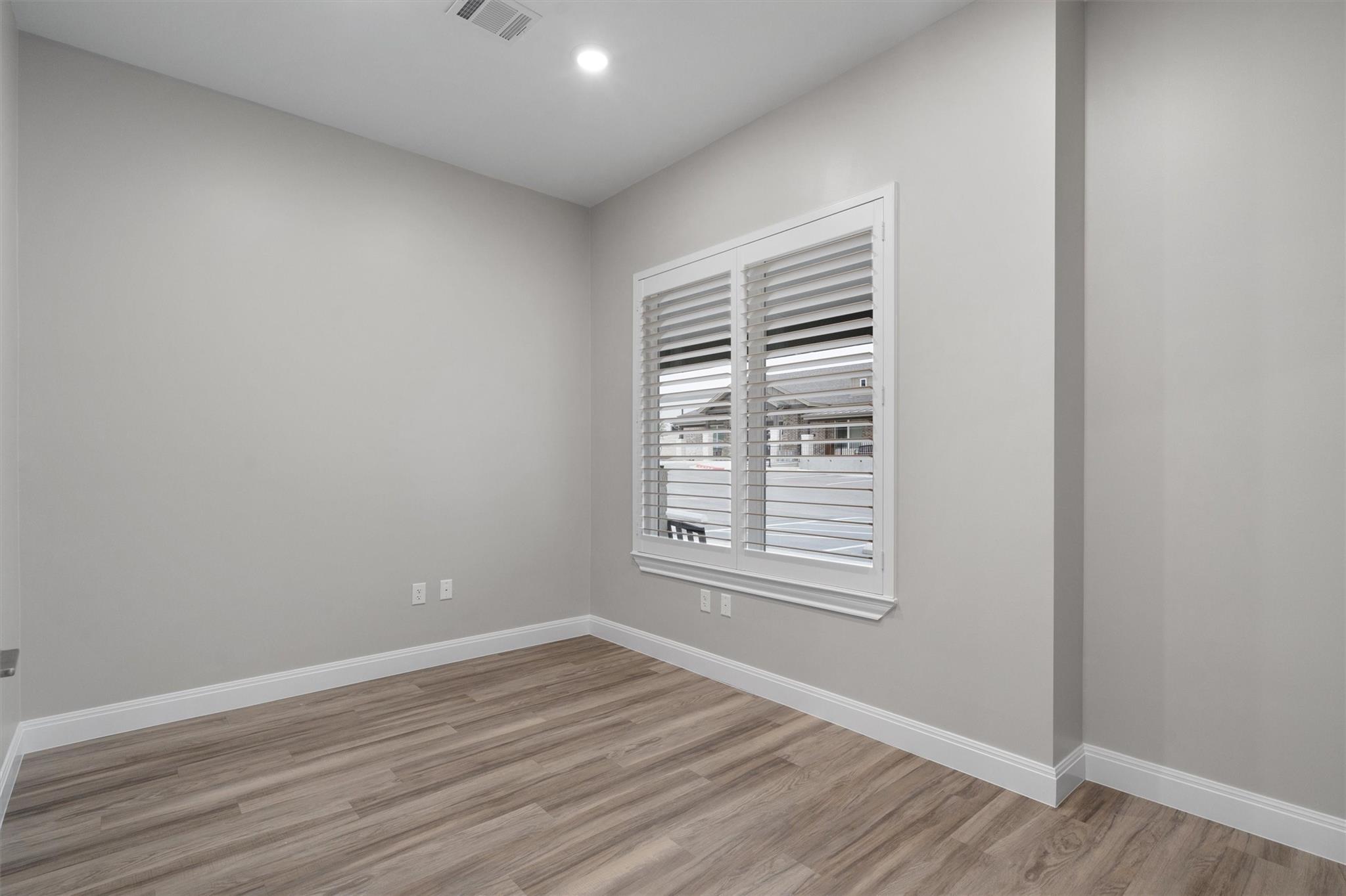 2901 Caballo Ranch Blvd #12c Property Photo 7