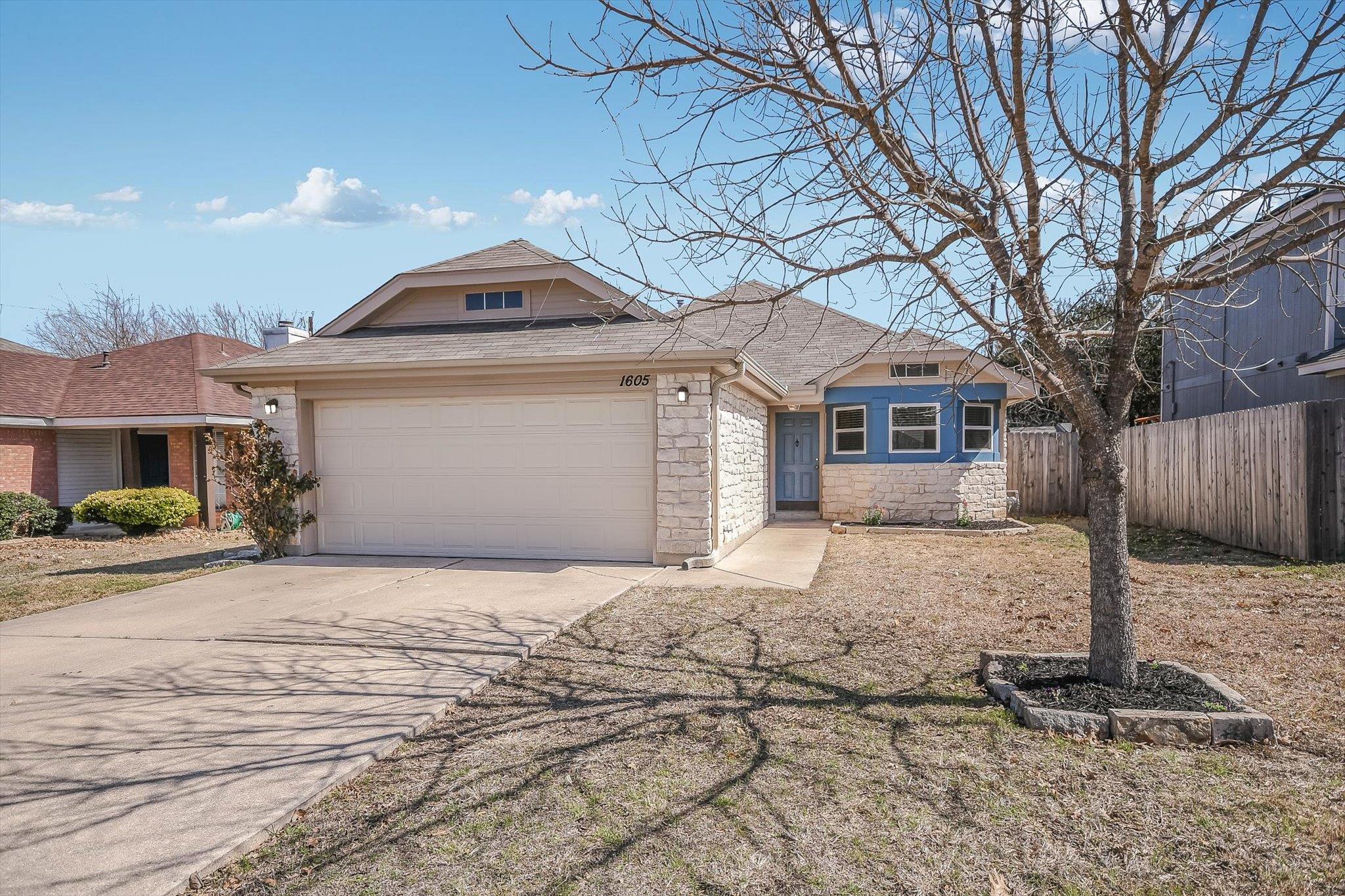 1605 Southwestern Trl Property Photo