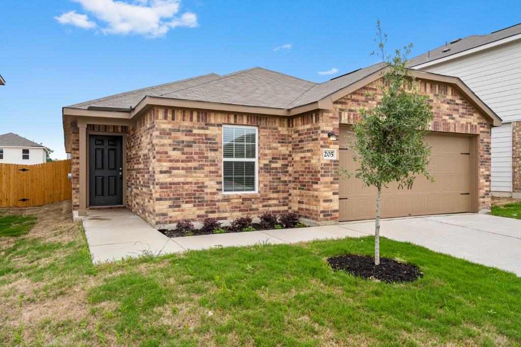 205 Allington Cir Property Photo 2