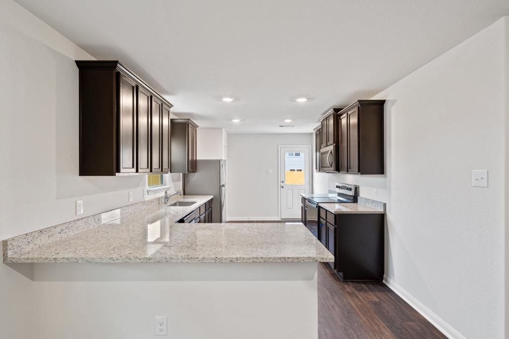 205 Allington Cir Property Photo 8