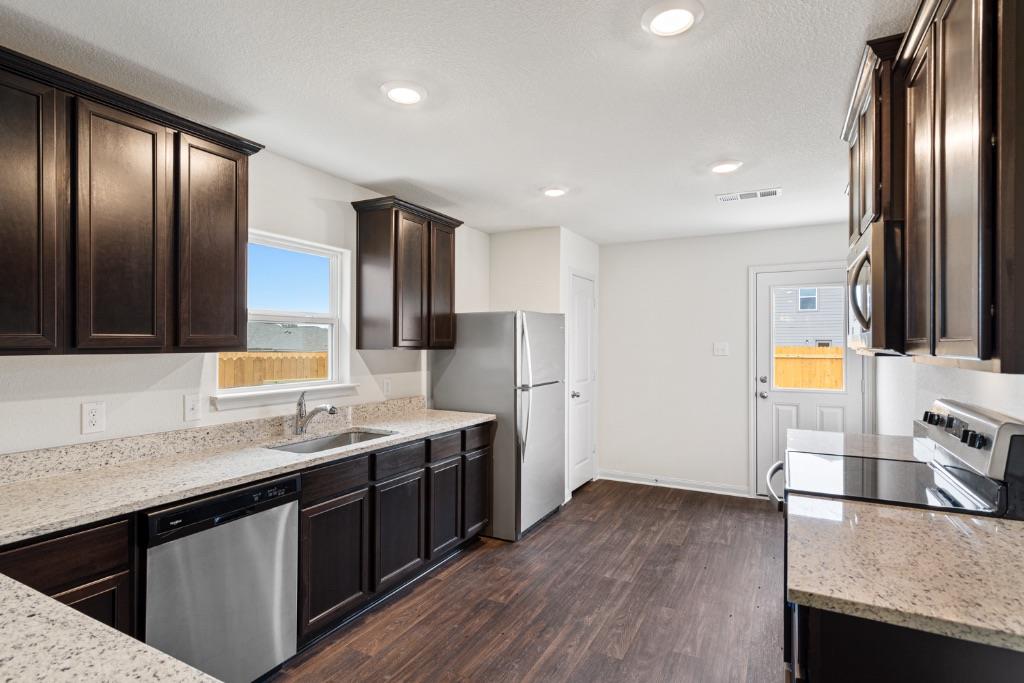 205 Allington Cir Property Photo 9