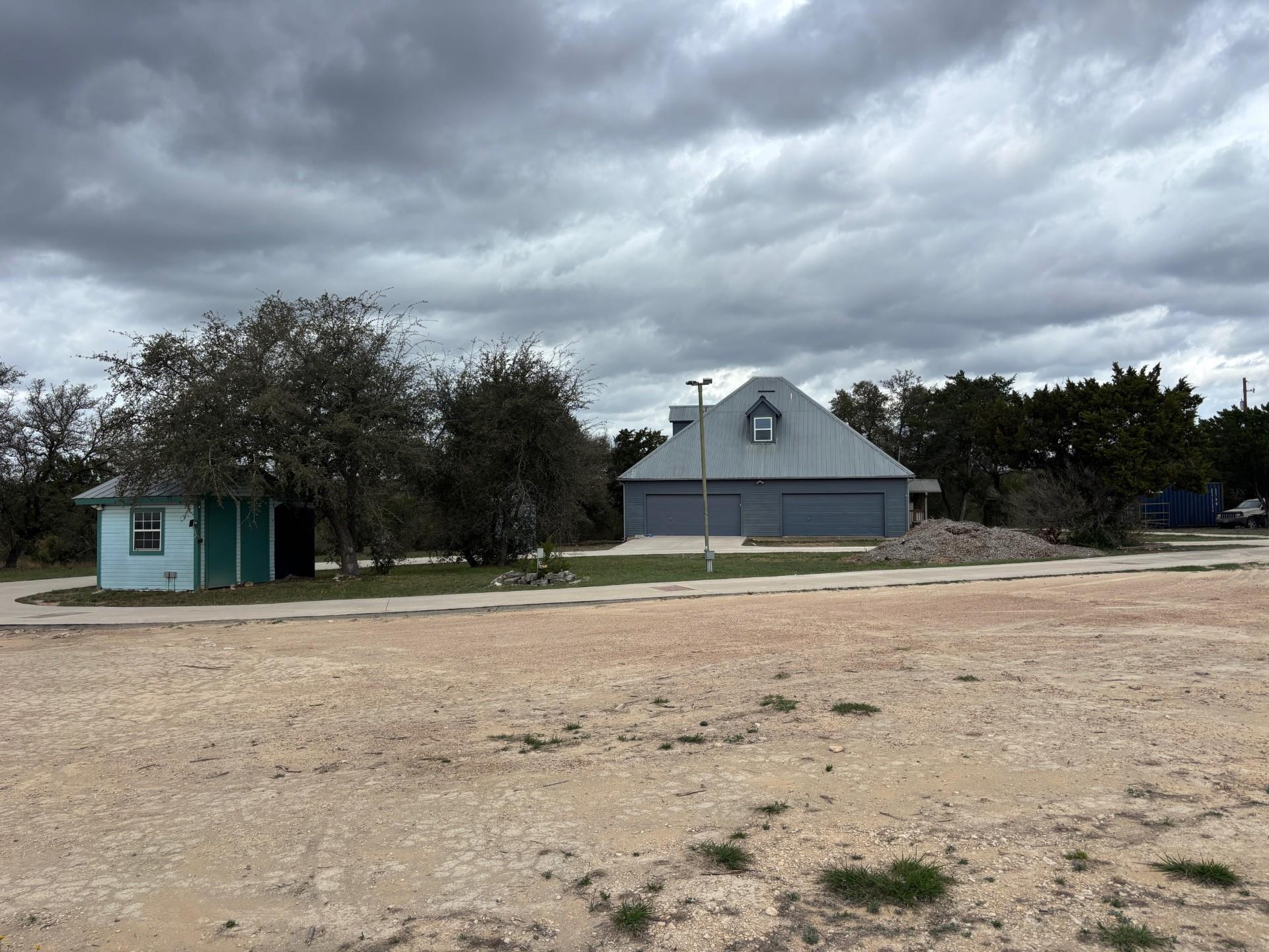 15401 Lariat Trl Property Photo 21