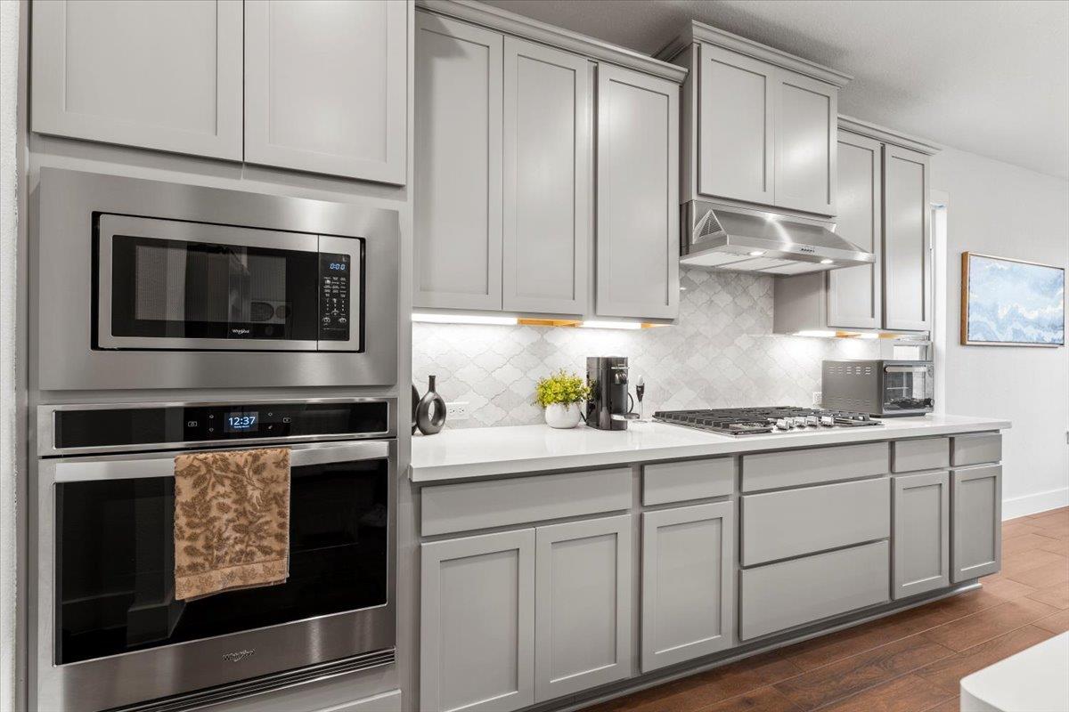 7710 Ellas Inlet Dr Property Photo 4