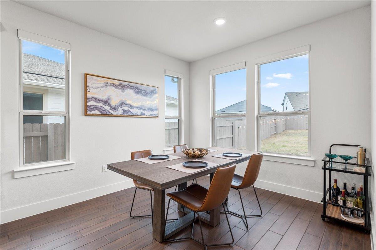 7710 Ellas Inlet Dr Property Photo 6