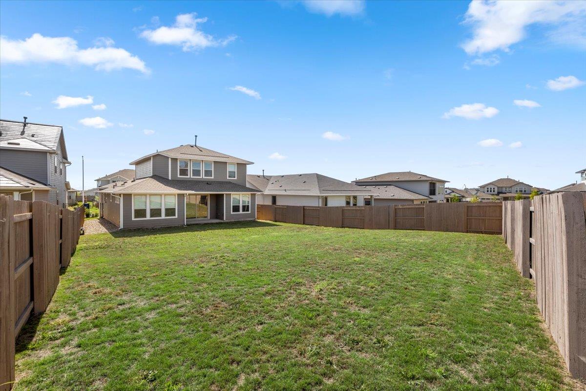 7710 Ellas Inlet Dr Property Photo 20