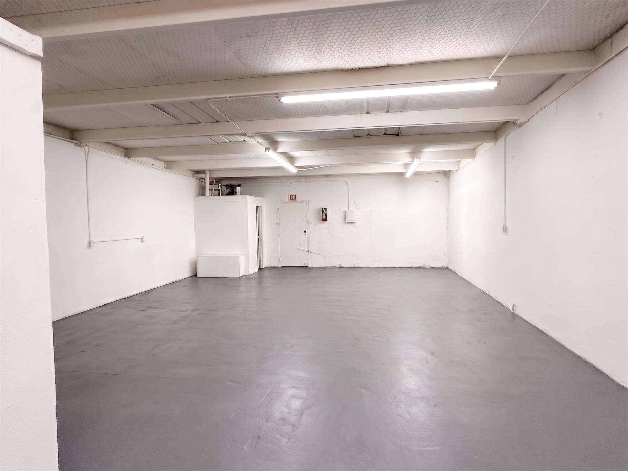 1419 Fleming Dr #warehouse 10 Property Photo 2