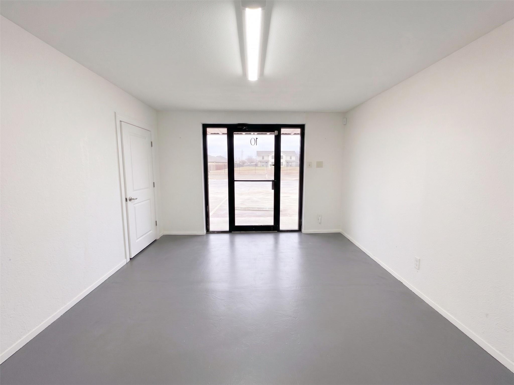 1419 Fleming Dr #warehouse 10 Property Photo 3