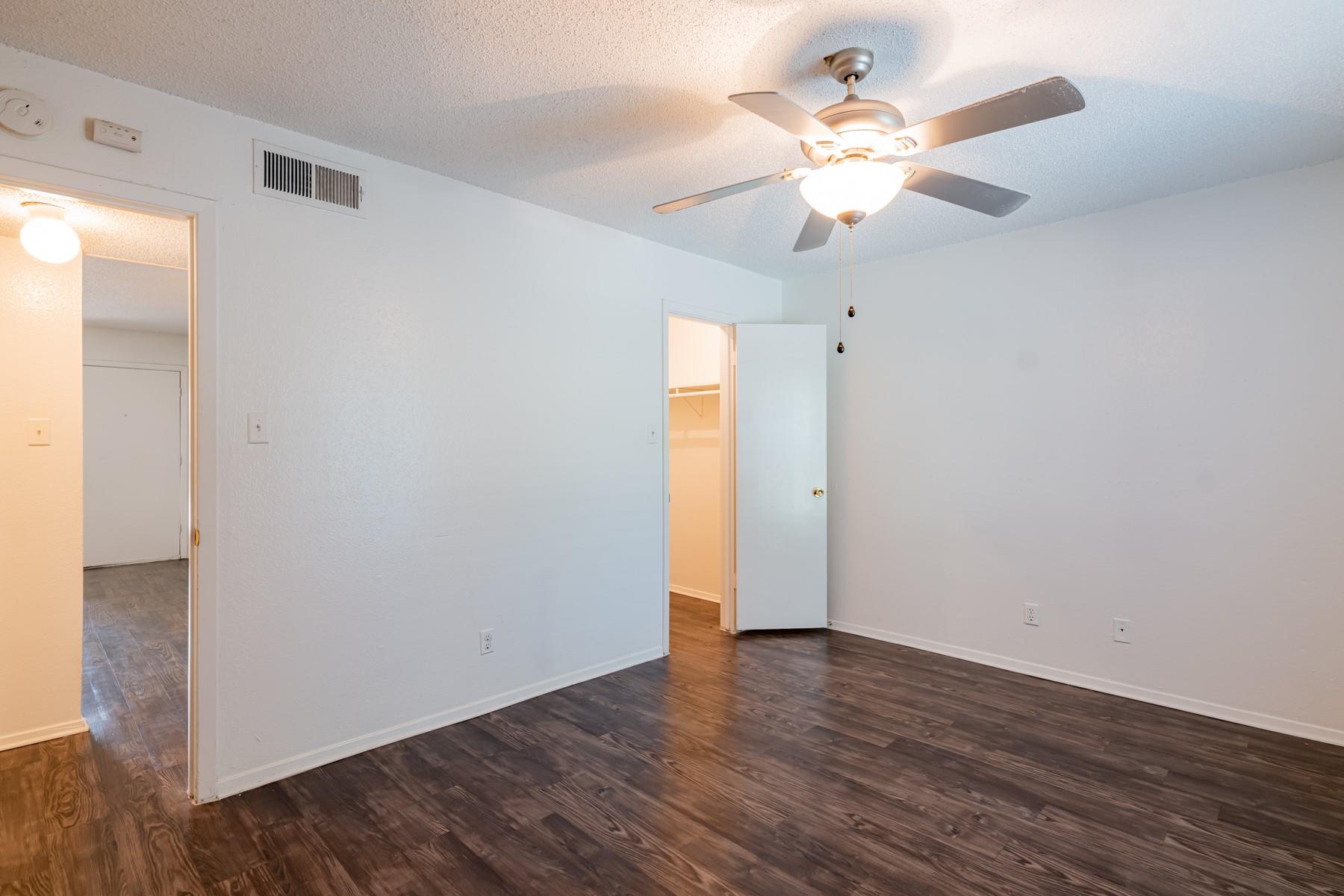 3121 Speedway None #106 Property Photo 10
