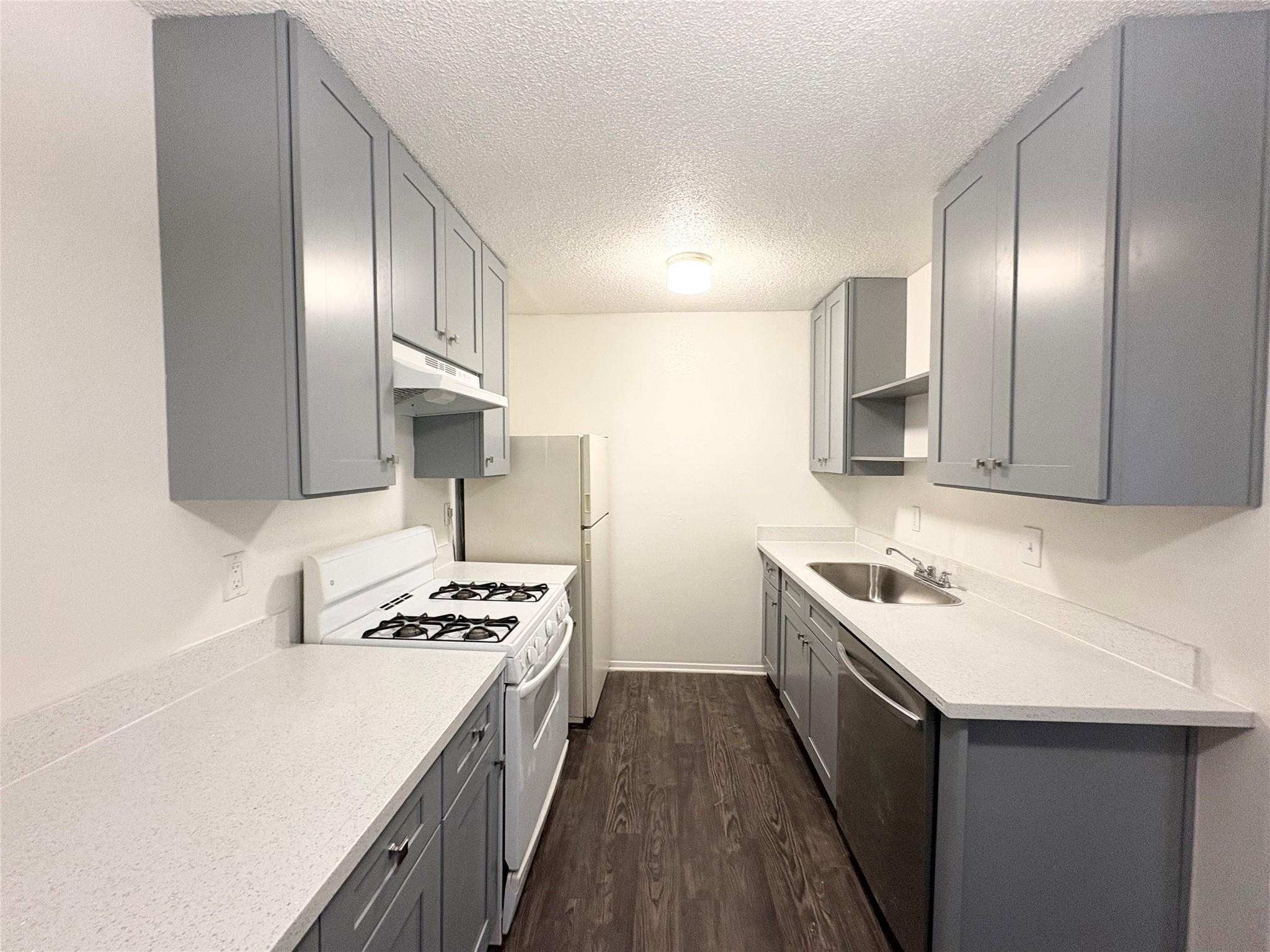 3121 Speedway None #106 Property Photo 13