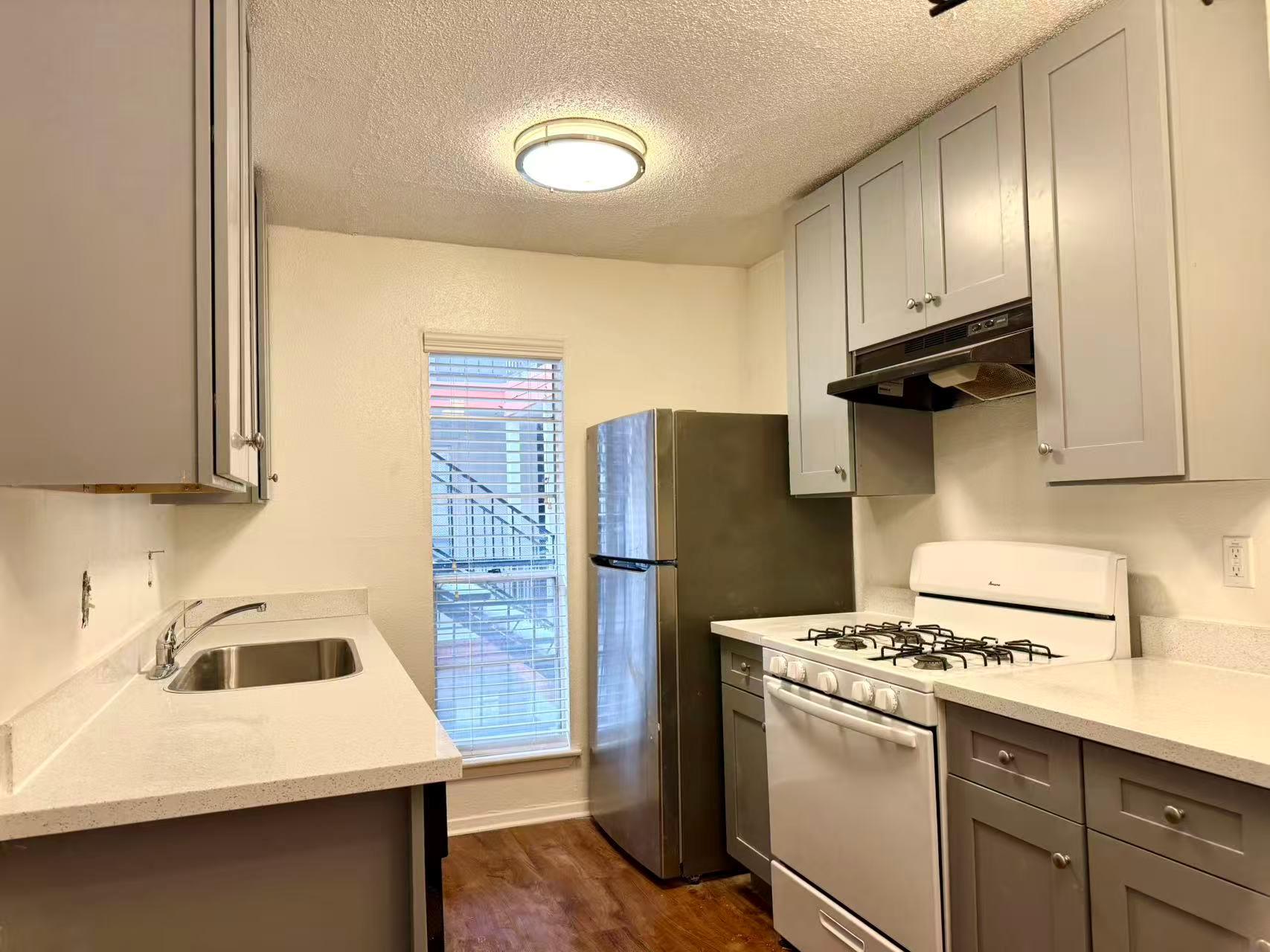 3121 Speedway None #106 Property Photo 15