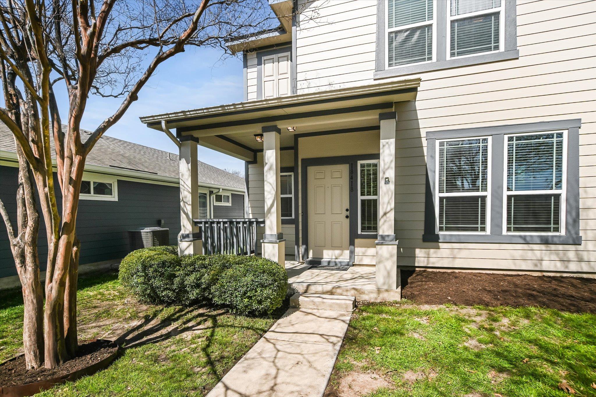 18418 Mammoth Cave Blvd Property Photo 1