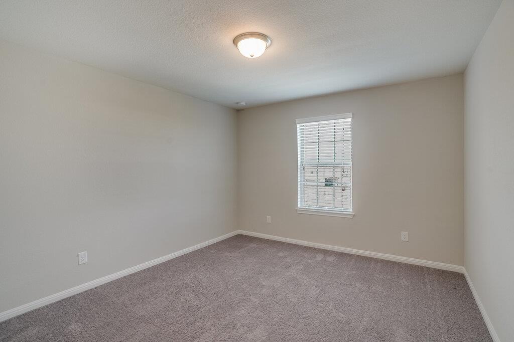 2040 Hat Bender Loop Property Photo 14