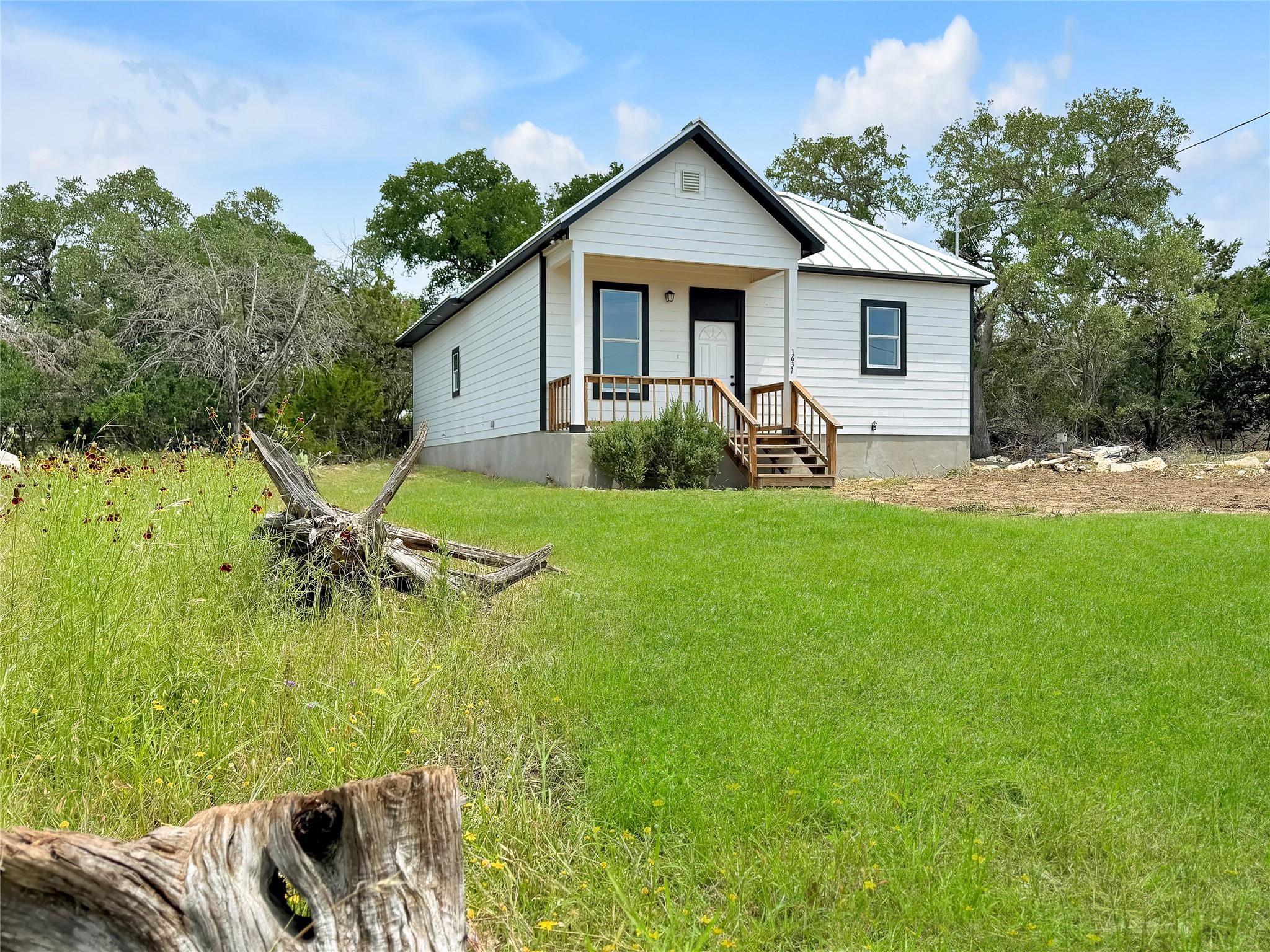 1637 Bob White Dr Property Photo