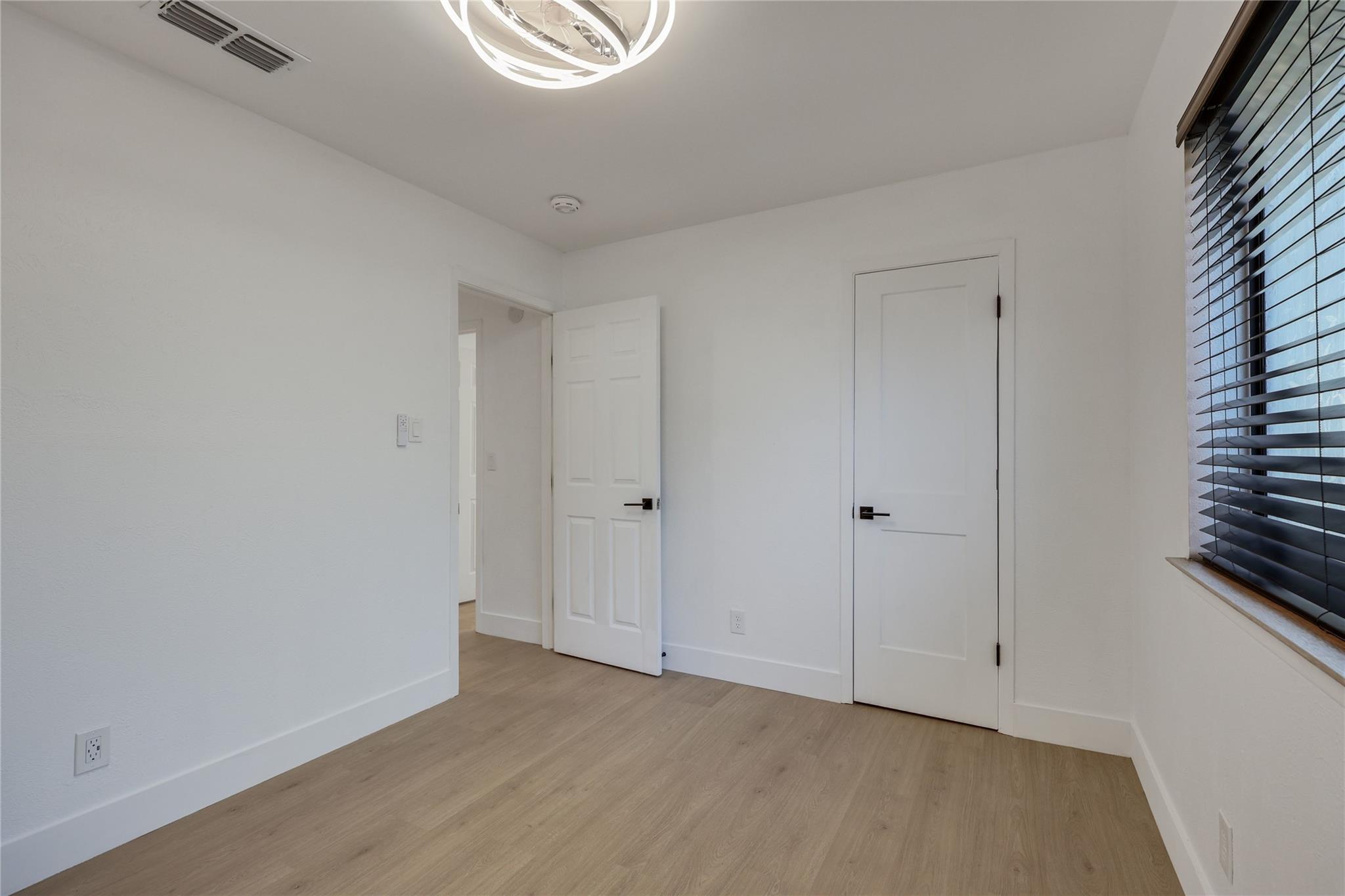 2803 Leeds Cv Property Photo 20
