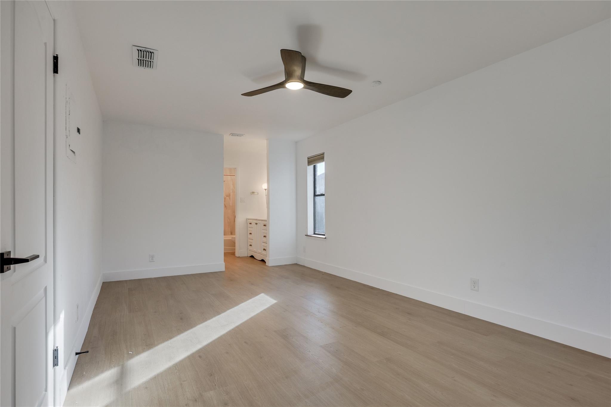 2803 Leeds Cv Property Photo 23
