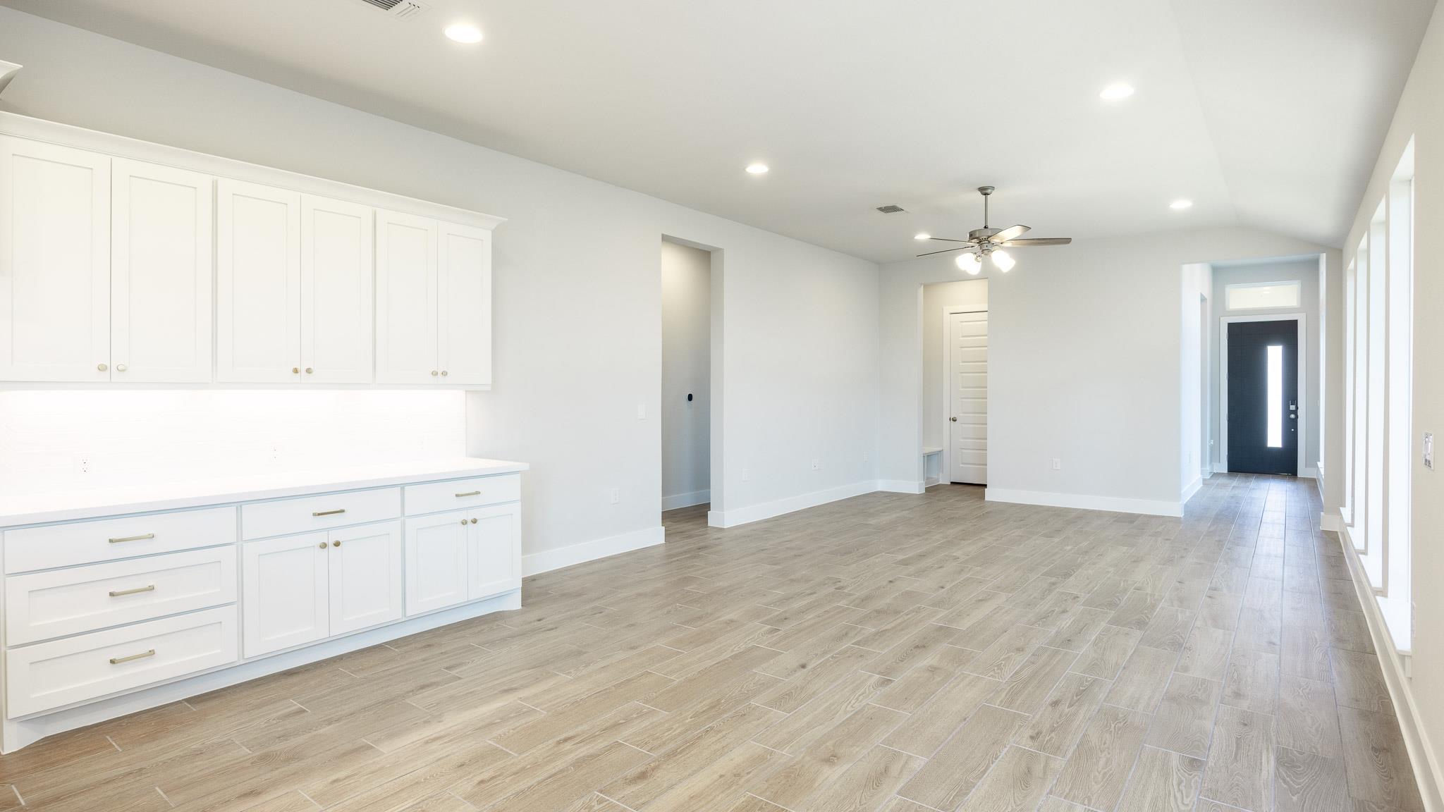 7101 Stitzel Weller Dr Property Photo 8