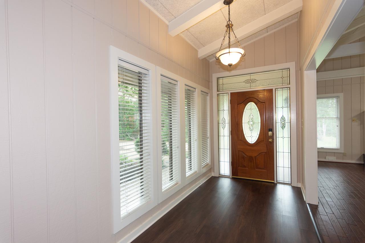 1404 Pearl Cv Property Photo 2
