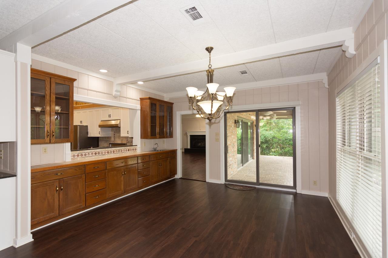 1404 Pearl Cv Property Photo 9
