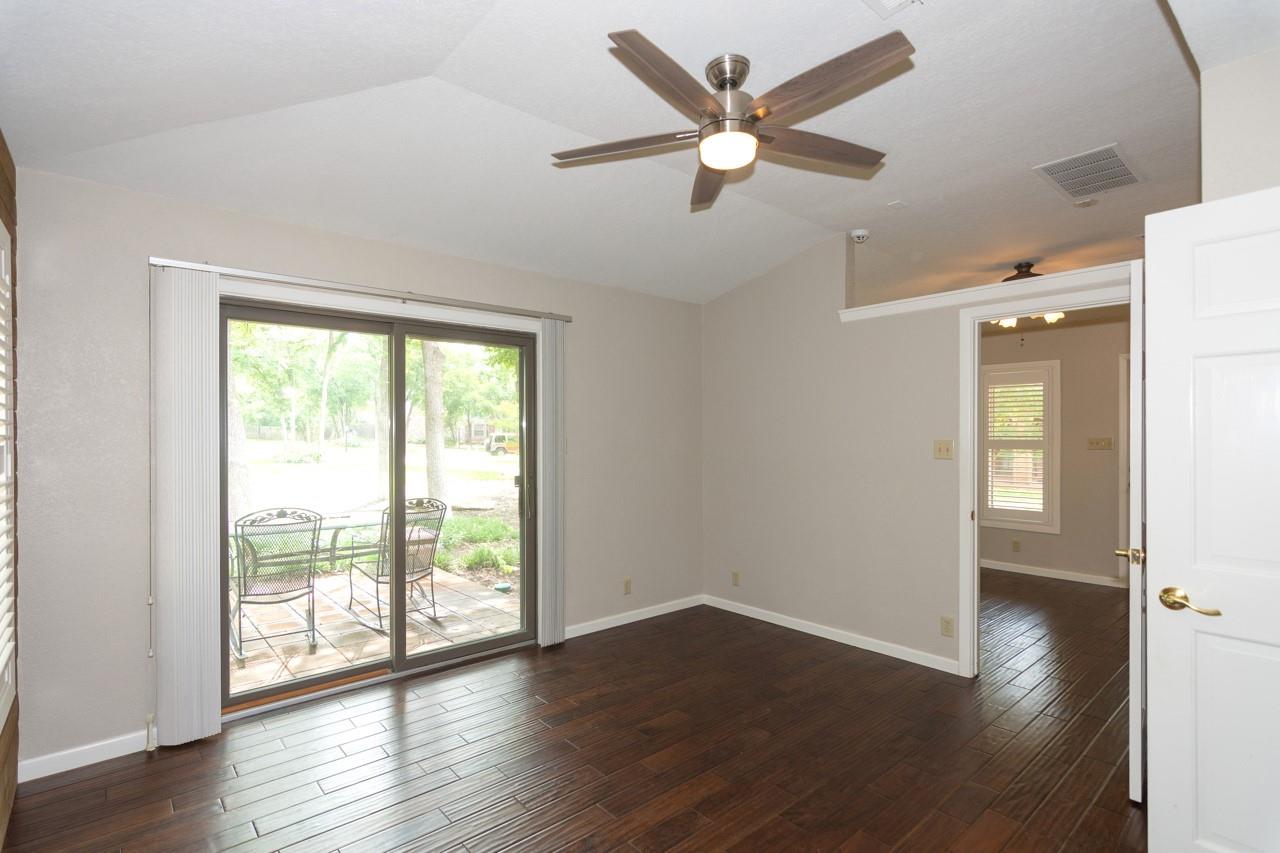 1404 Pearl Cv Property Photo 32
