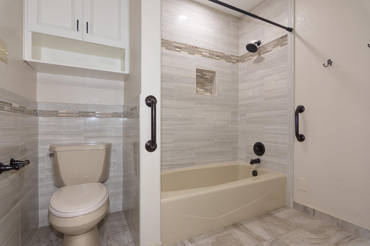 1404 Pearl Cv Property Photo 35