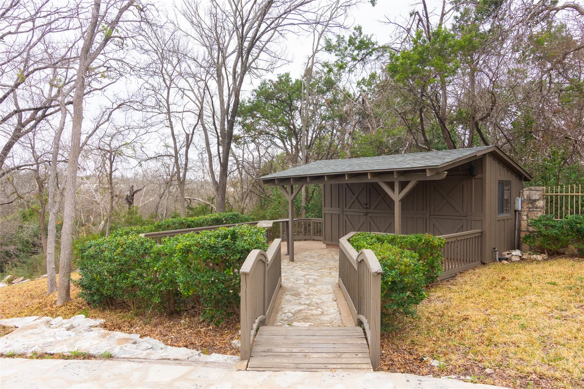1404 Pearl Cv Property Photo 40